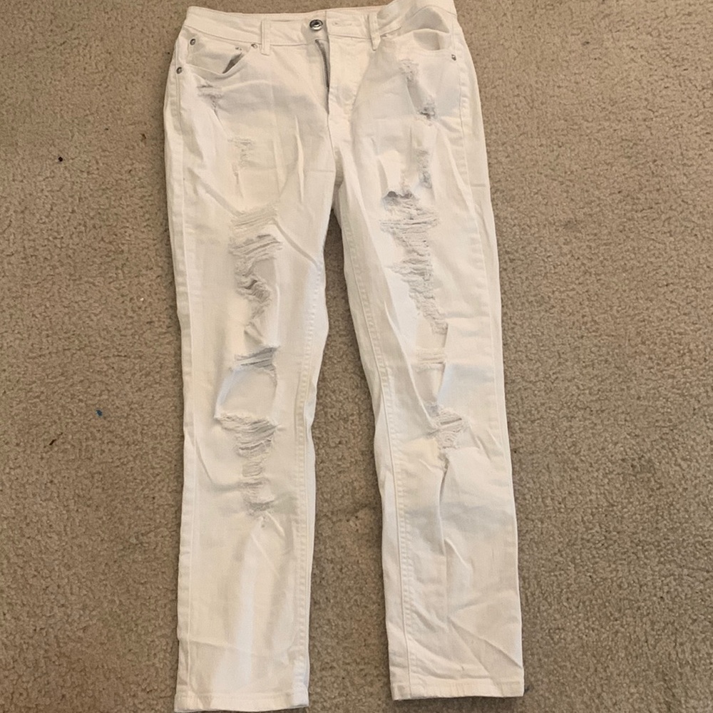 White ripped skinny jeans